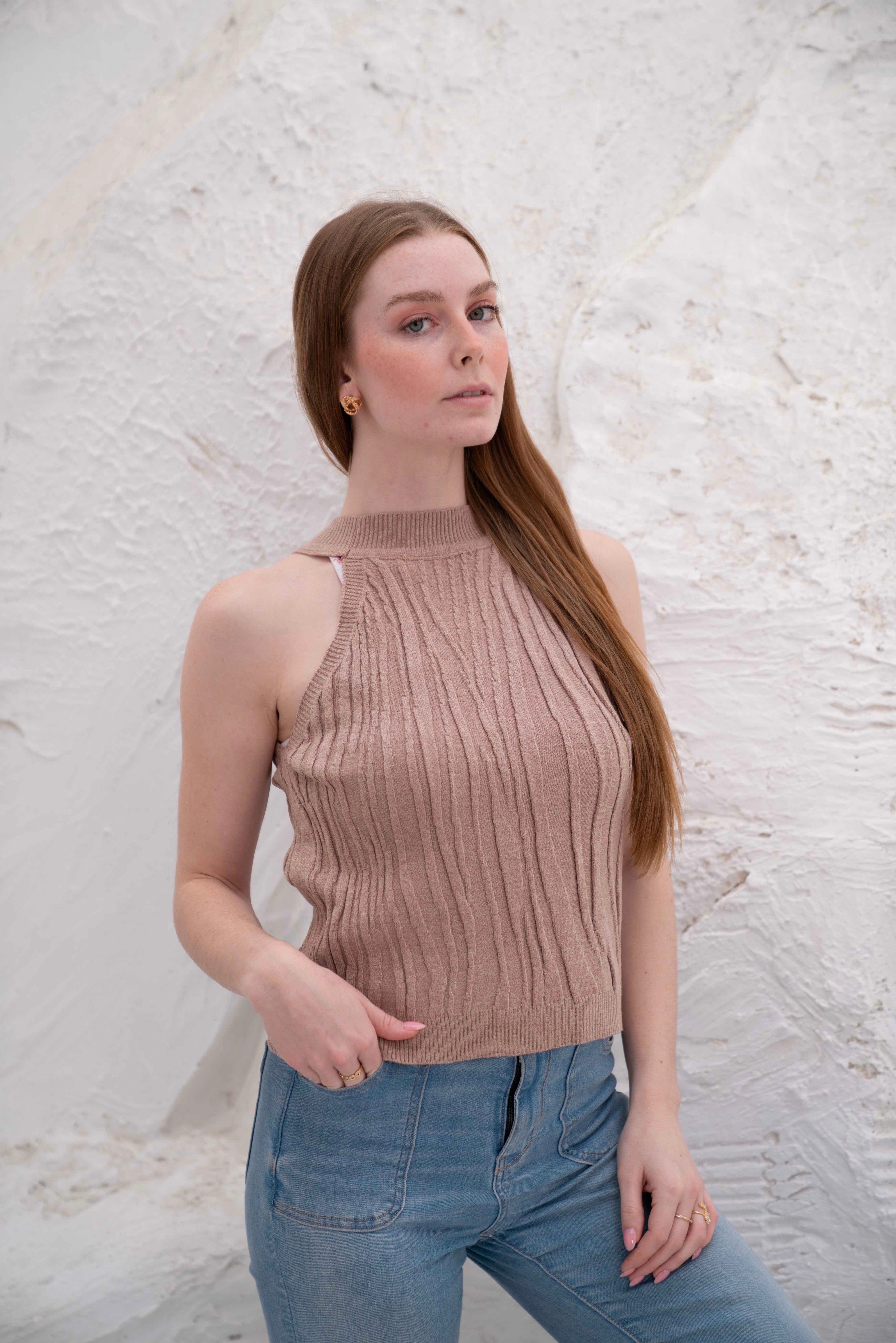 Gumus Sleeveless Ribbed Halter Top