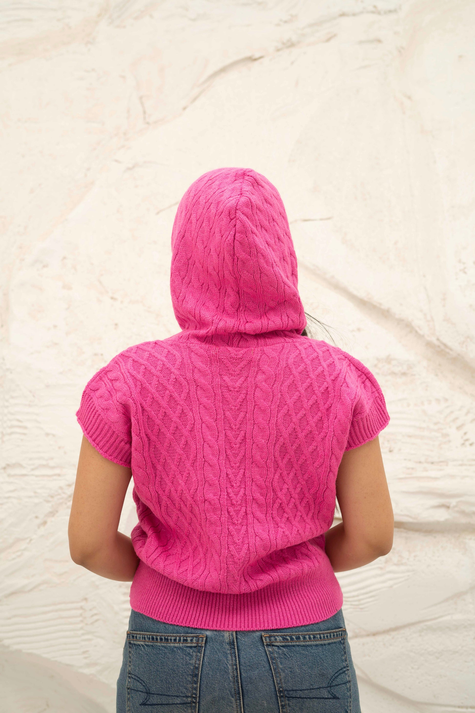 Cable-Knit Sleeveless Hoodie