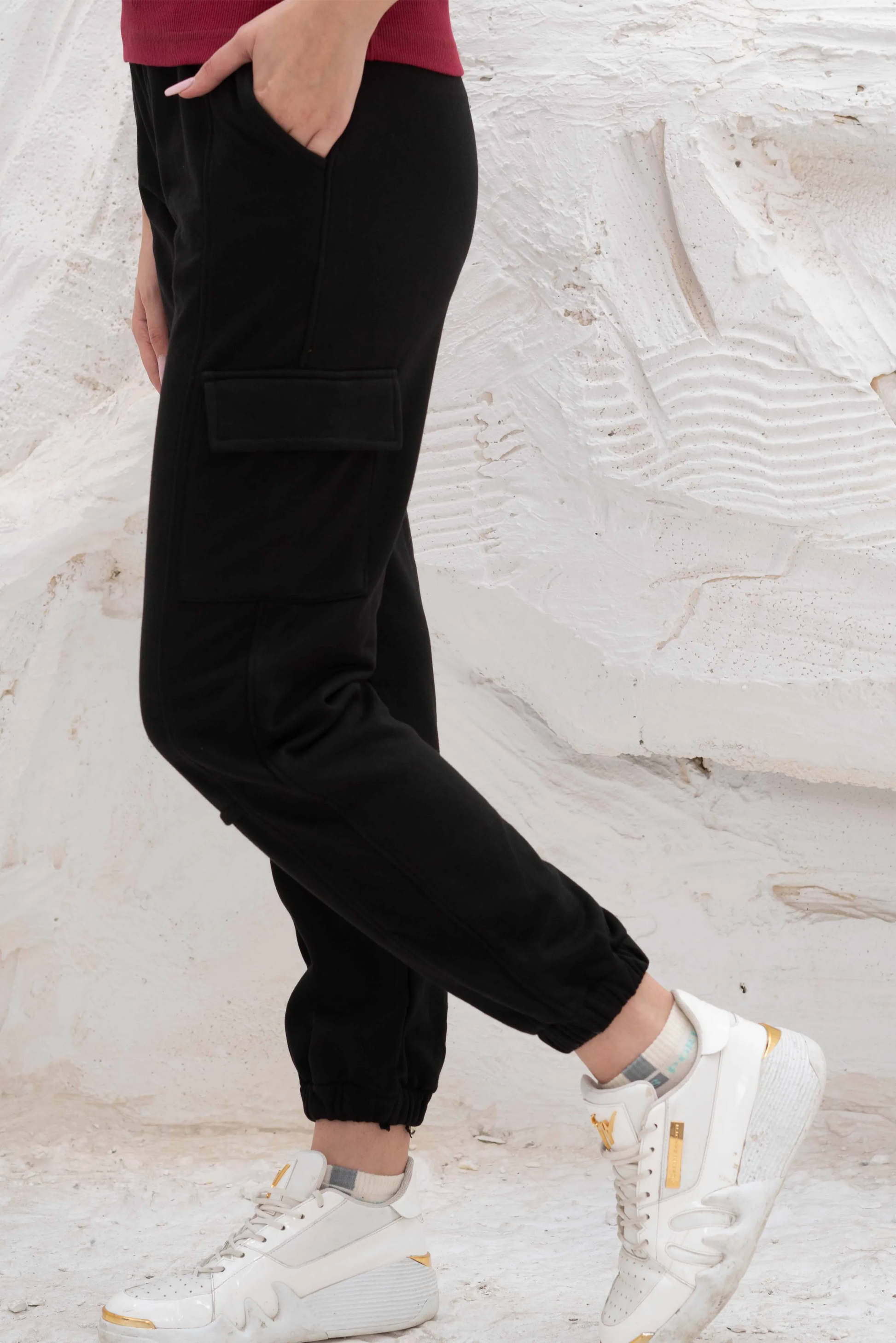 Relaxed fit cargo jogger pants with elastic cuffs