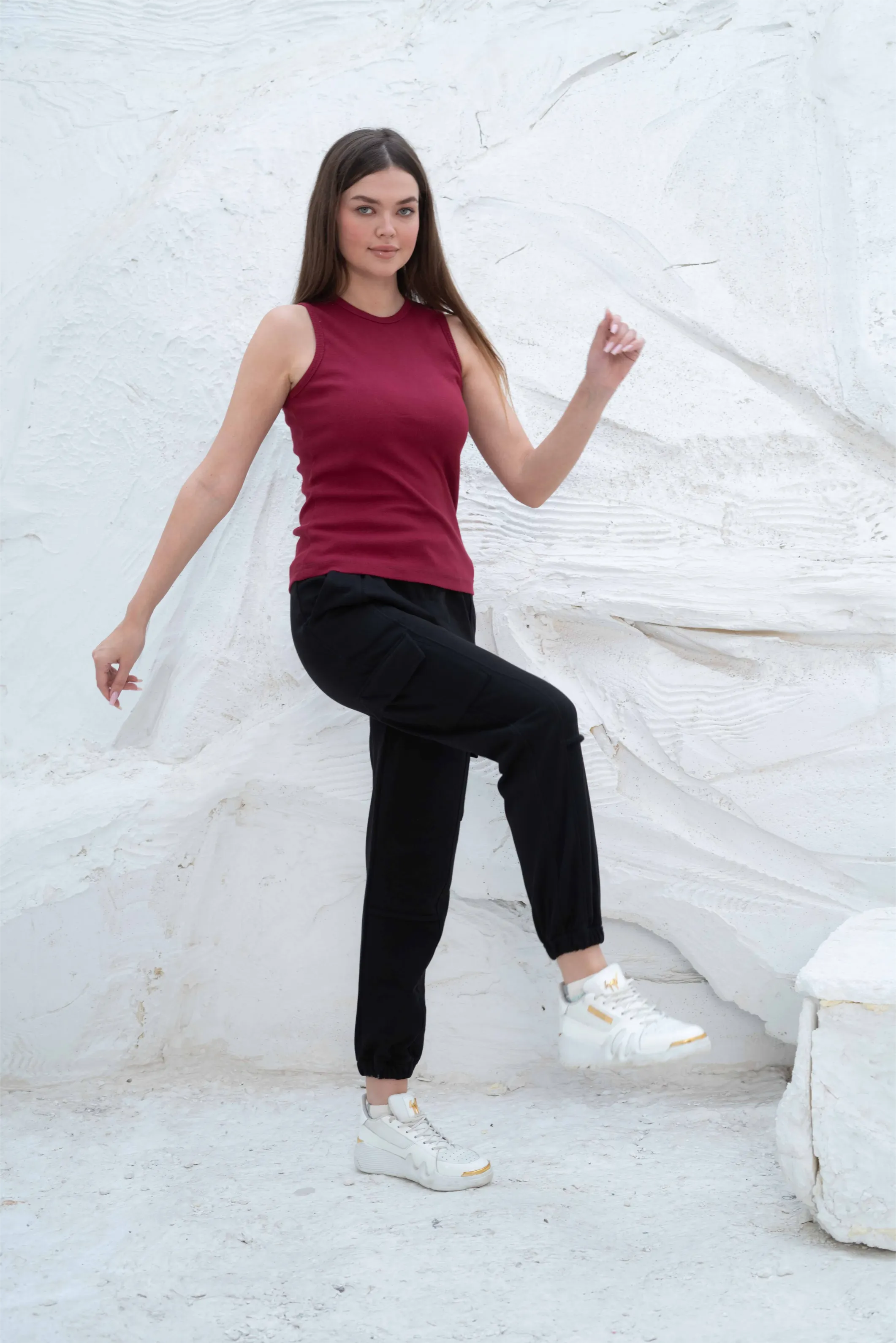 Relaxed fit cargo jogger pants with elastic cuffs