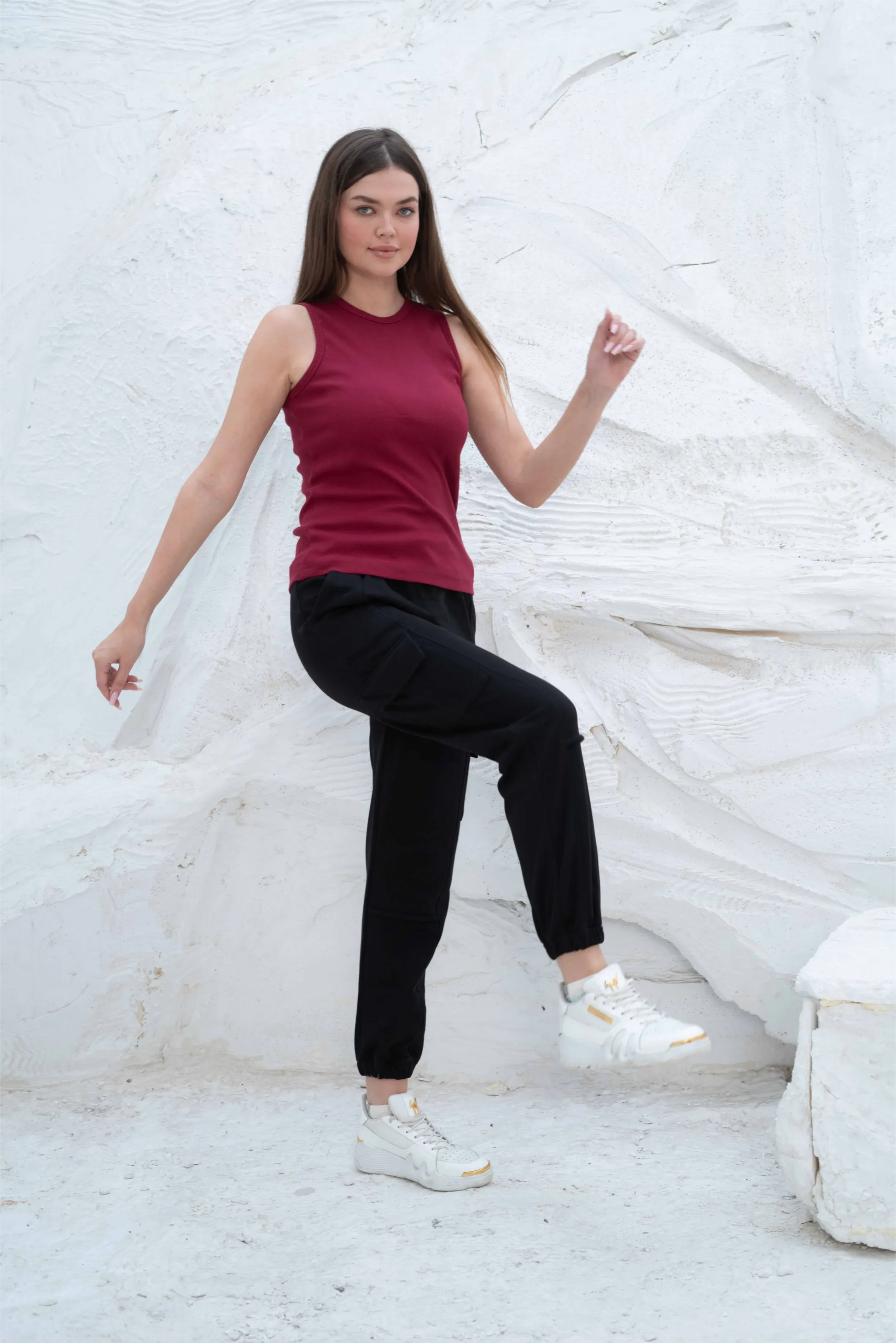 Relaxed fit cargo jogger pants with elastic cuffs