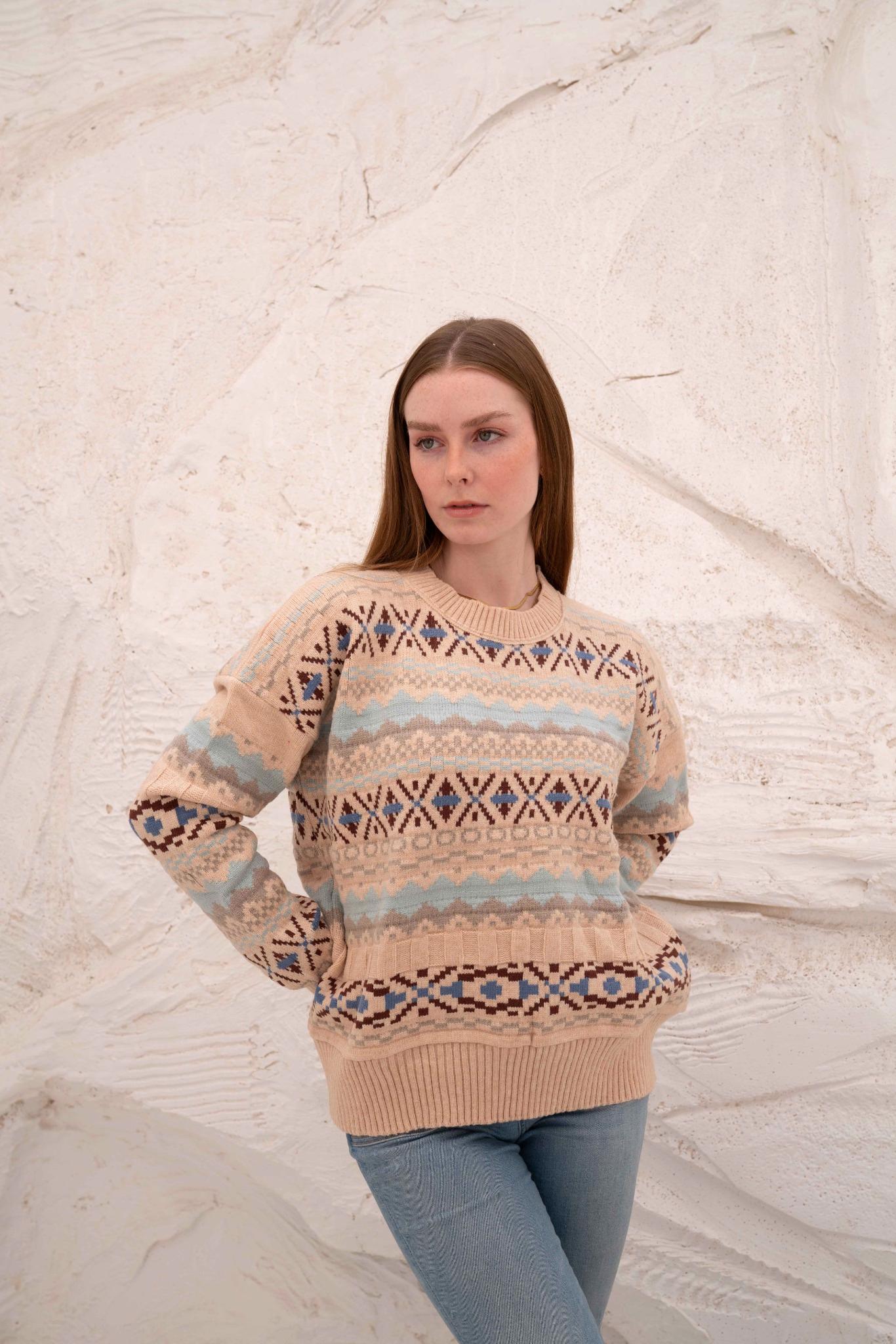 Beige Women’s Patterned Knit Pullover