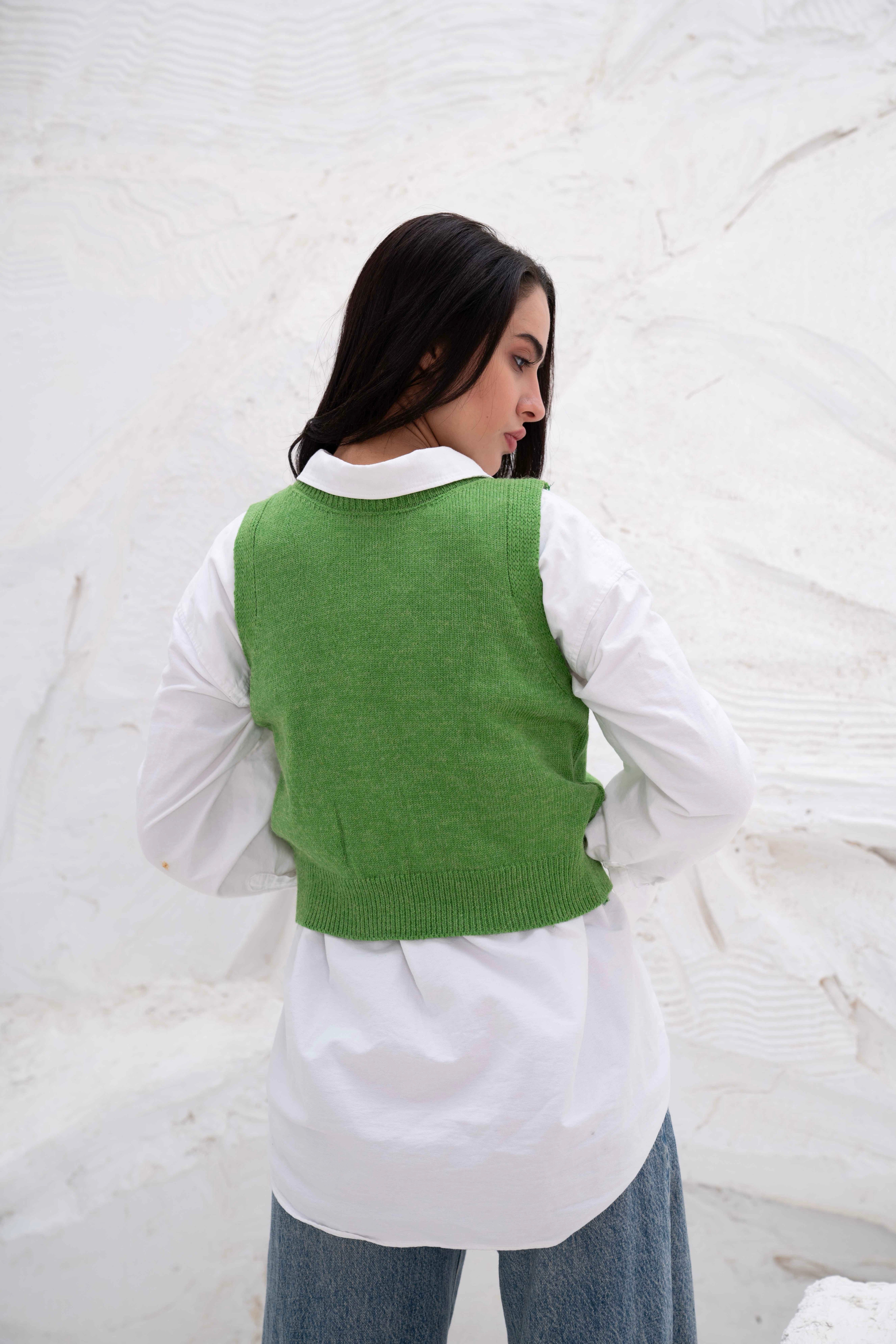 Knitted Women’s Sleeveless Vest