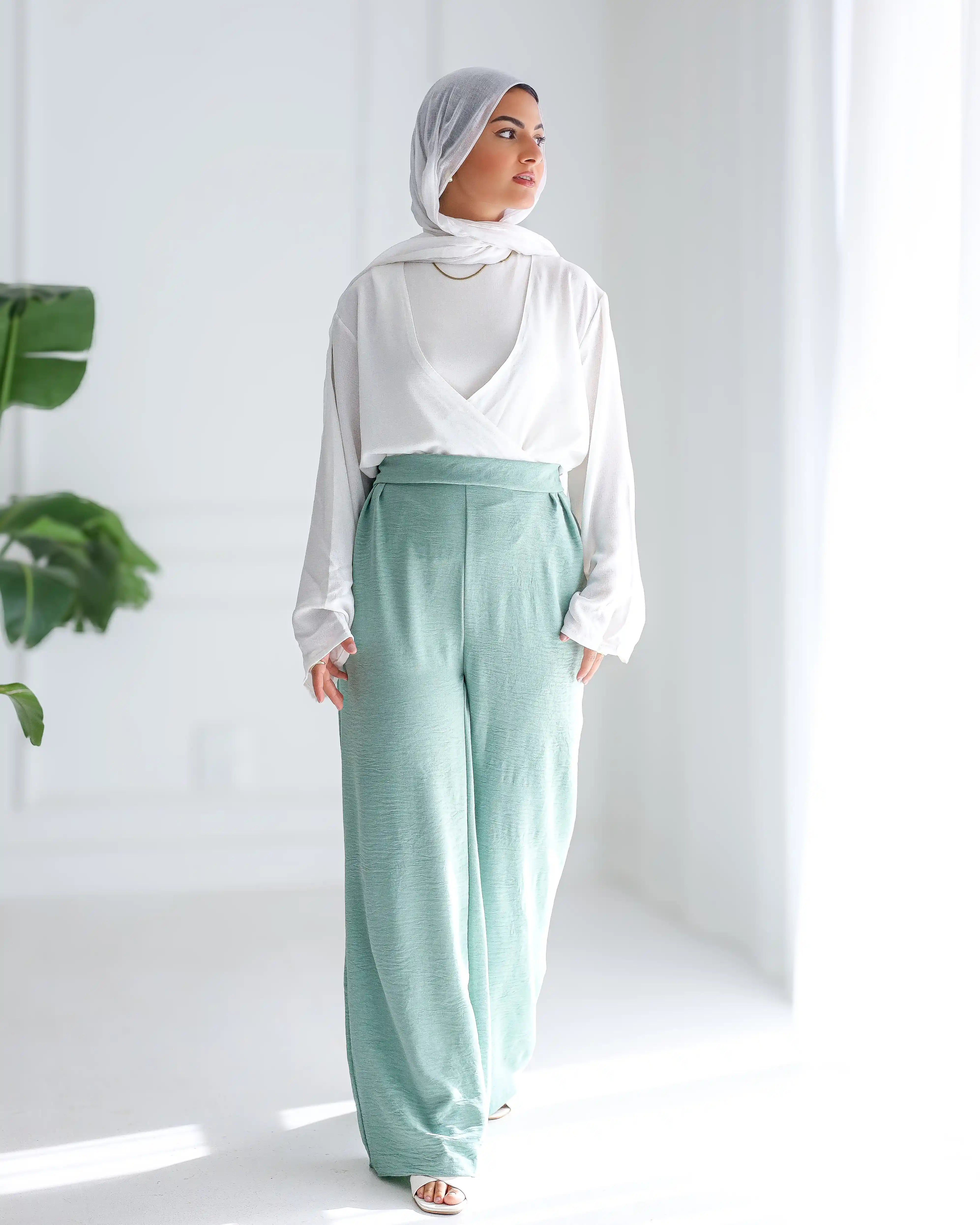 Gumus Crepe Wide-Leg Pants