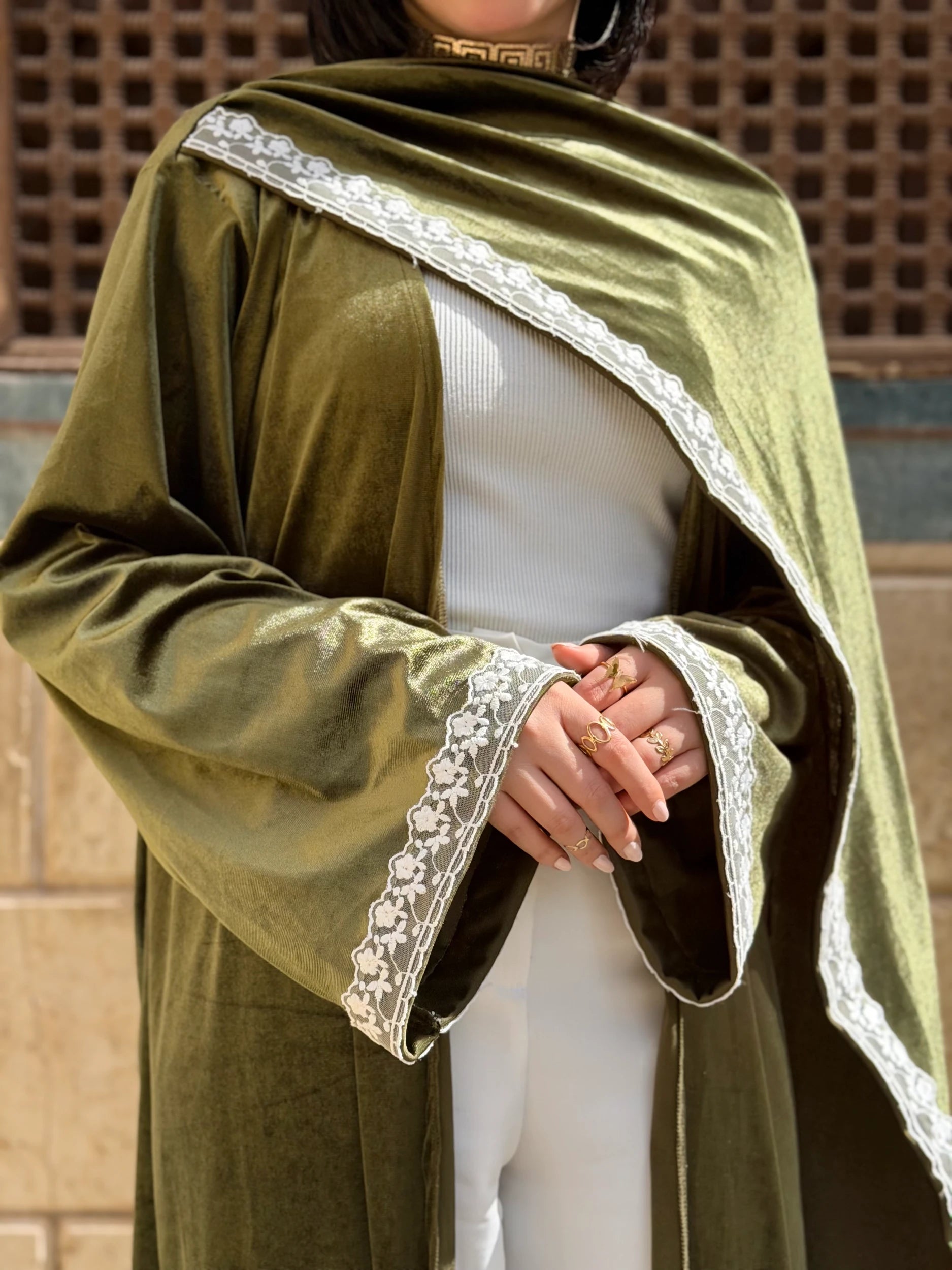 Lace Velvet Abaya – Ramadan