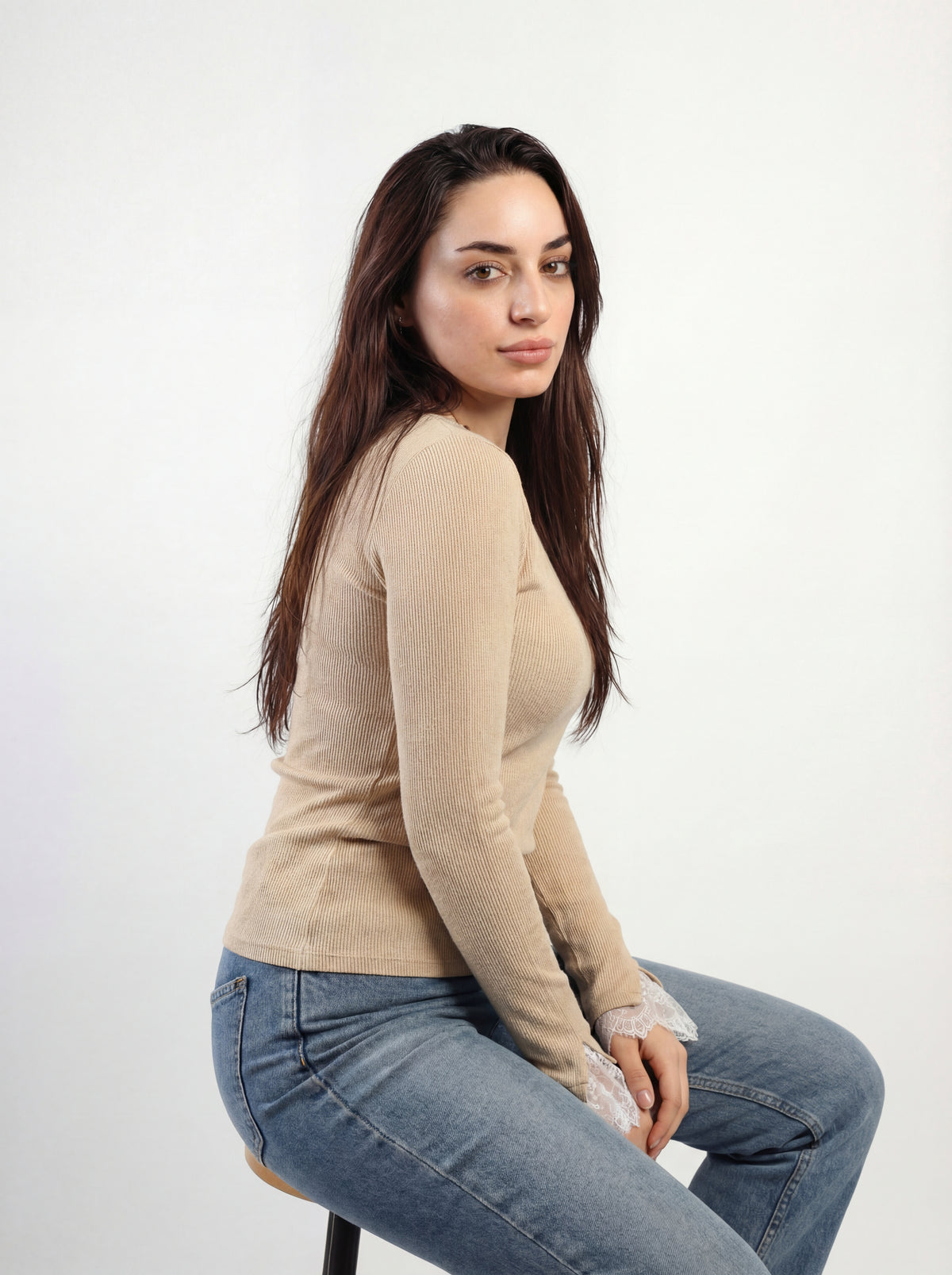 Beige Gumus lace cuff ribbed top — seated side view
